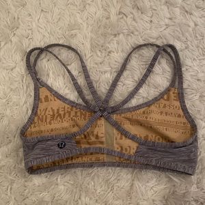 Lululemon sports bra size 4